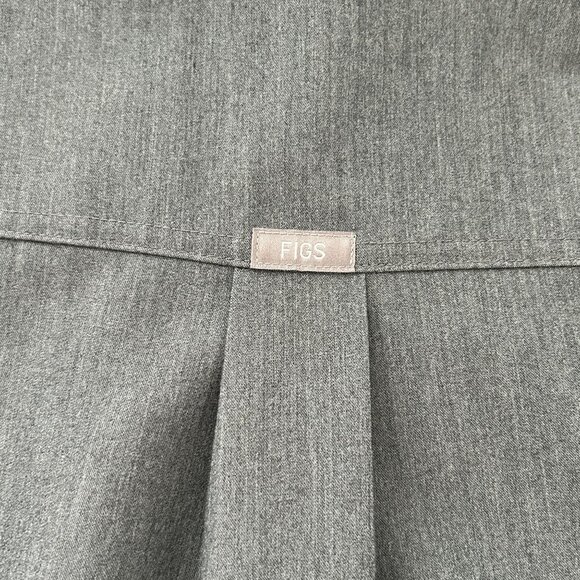 Figs Rafaela Womens Size Small Graphite Gray Cap Sleeve Oversized Scrub Top Boxy - Picture 8 of 10